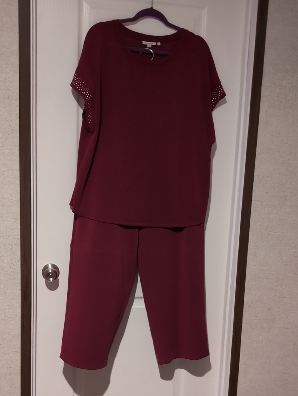 2 Pc Chico's Scuba Knit Crop Set, XL/L